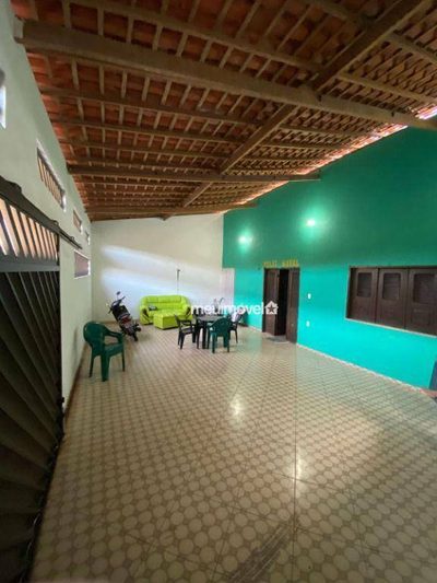 Casa, 3 quartos, 200 m² - Foto 1