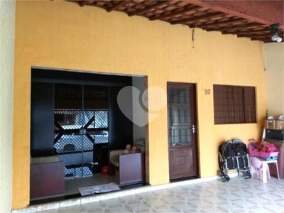 Casa, 3 quartos, 134 m² - Foto 1