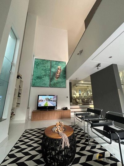 Casa, 4 quartos, 350 m² - Foto 1