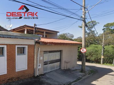 Casa, 3 quartos, 252 m² - Foto 1