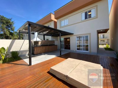 Casa, 3 quartos, 108 m² - Foto 1