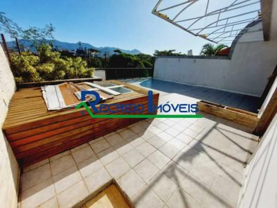 Cobertura, 3 quartos, 217 m² - Foto 2