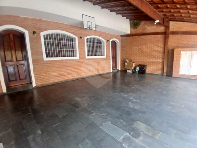 Casa, 3 quartos, 150 m² - Foto 1