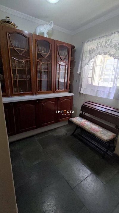 Casa, 6 quartos, 199 m² - Foto 4