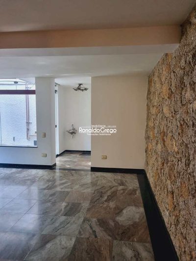 Casa, 4 quartos, 945 m² - Foto 3