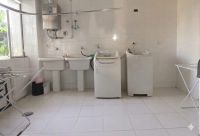 Casa, 4 quartos, 253 m² - Foto 2