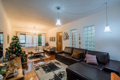 Casa, 3 quartos, 200 m² - Foto 1