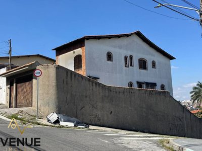 Sobrado, 3 quartos, 250 m² - Foto 1