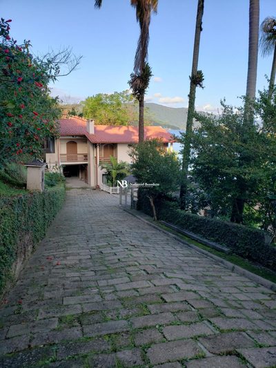 Casa, 5 quartos, 180 m² - Foto 4