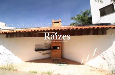 Casa, 4 quartos, 197 m² - Foto 1