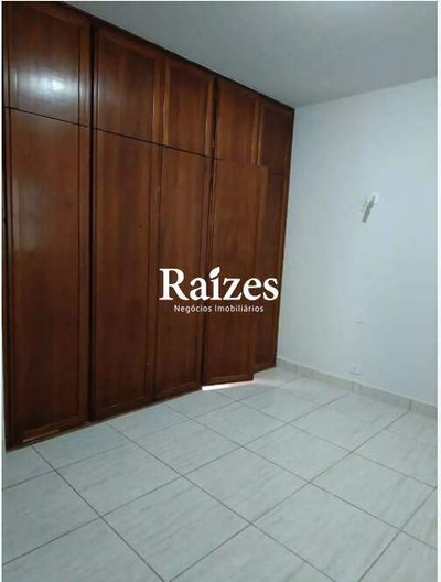 Casa, 4 quartos, 220 m² - Foto 3