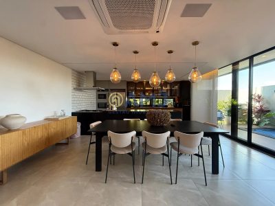 Sobrado, 3 quartos, 219 m² - Foto 2