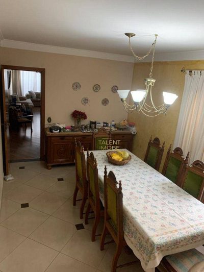 Casa, 3 quartos, 250 m² - Foto 4