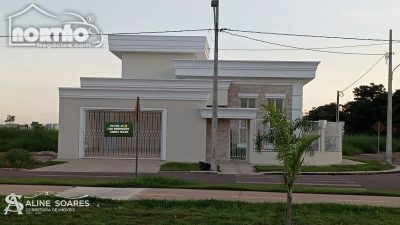 Casa, 4 quartos, 202 m² - Foto 2