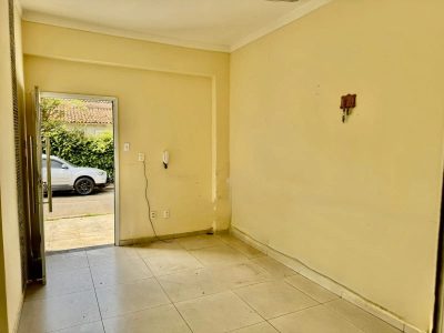 Casa, 1 quarto, 254 m² - Foto 3