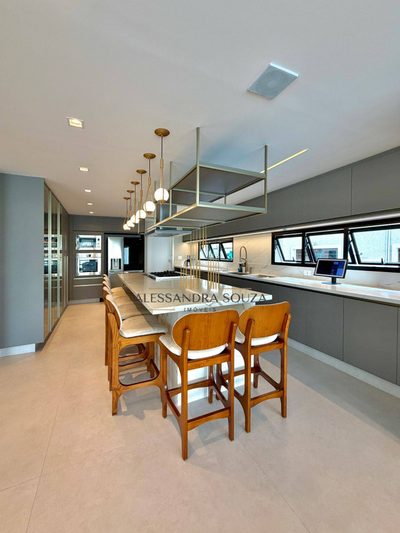 Casa, 6 quartos, 490 m² - Foto 2
