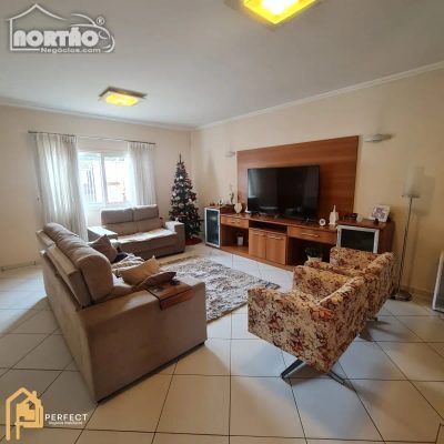 Casa, 3 quartos, 240 m² - Foto 5