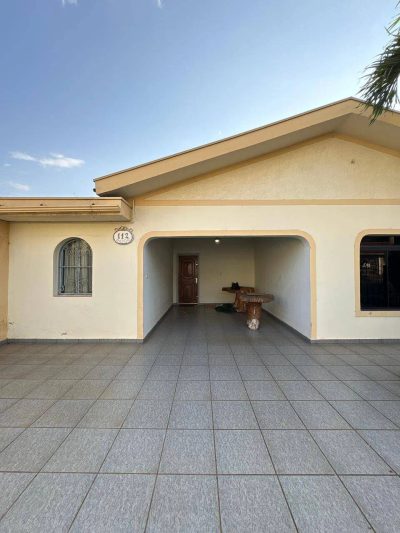 Casa, 5 quartos, 133 m² - Foto 2