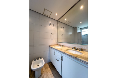 Apartamento, 4 quartos, 214 m² - Foto 2