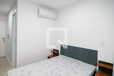 Apartamento, 1 quarto, 27 m² - Foto 2