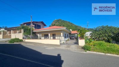 Casa, 4 quartos, 110 m² - Foto 1