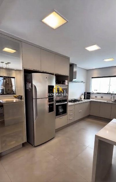 Casa, 4 quartos, 313 m² - Foto 5