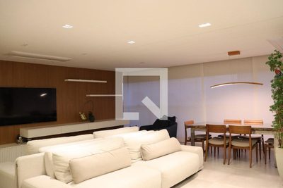 Apartamento, 3 quartos, 155 m² - Foto 1