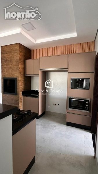 Casa, 3 quartos - Foto 2