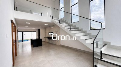 Sobrado, 4 quartos, 199 m² - Foto 1