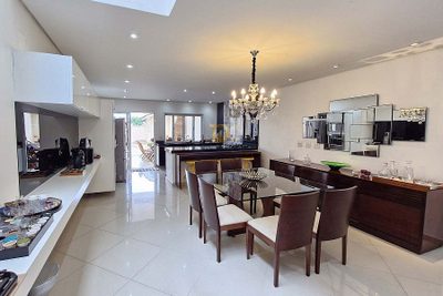Sobrado, 3 quartos, 324 m² - Foto 2