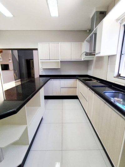 Casa, 3 quartos, 196 m² - Foto 1
