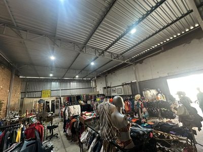 Depósito-Galpão, 200 m² - Foto 2