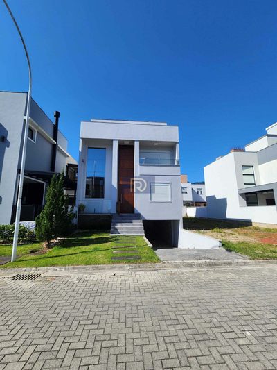 Casa, 4 quartos, 300 m² - Foto 1