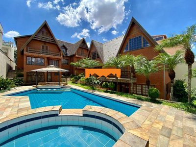 Sobrado, 4 quartos, 850 m² - Foto 1
