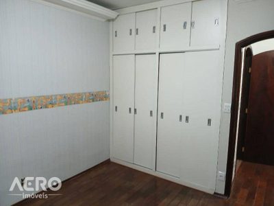 Casa, 3 quartos, 230 m² - Foto 1