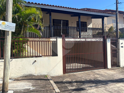 Casa, 3 quartos, 170 m² - Foto 1