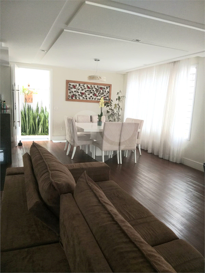 Sobrado, 3 quartos, 250 m² - Foto 1