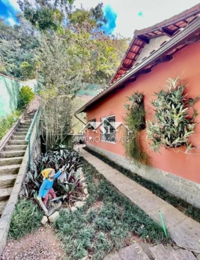 Casa, 4 quartos, 240 m² - Foto 1