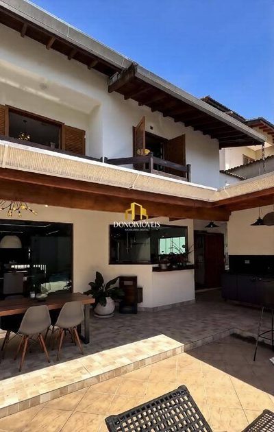 Casa, 4 quartos, 313 m² - Foto 2