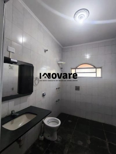 Casa, 3 quartos, 240 m² - Foto 1