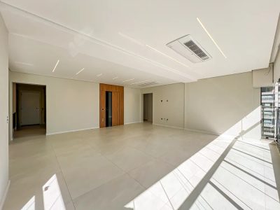 Apartamento, 3 quartos, 157 m² - Foto 2