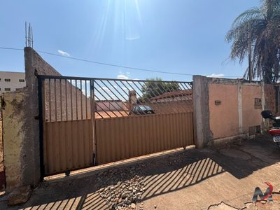 Terreno, 240 m² - Foto 1