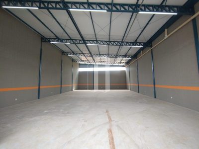 Depósito-Galpão, 323 m² - Foto 2