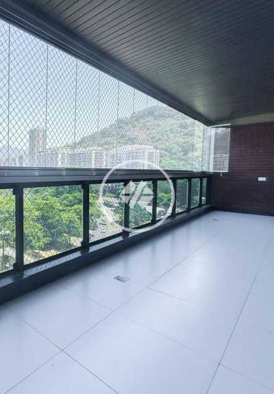 Apartamento, 3 quartos, 160 m² - Foto 2