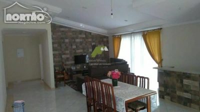 Casa, 5 quartos, 240 m² - Foto 3