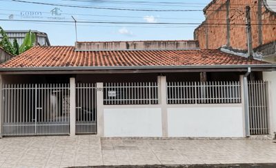 Casa, 5 quartos, 233 m² - Foto 1