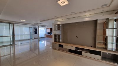 Apartamento, 3 quartos, 245 m² - Foto 1