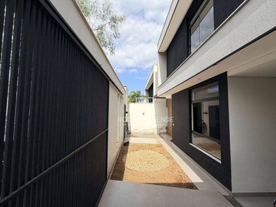 Casa, 3 quartos, 201 m² - Foto 3