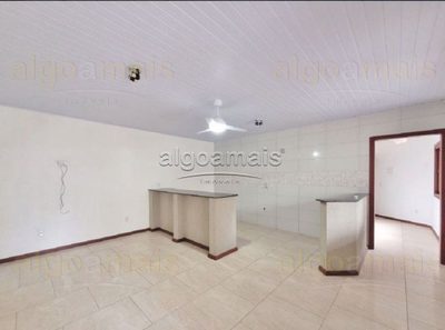 Casa, 4 quartos, 215 m² - Foto 2