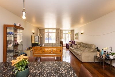Casa, 5 quartos, 256 m² - Foto 2
